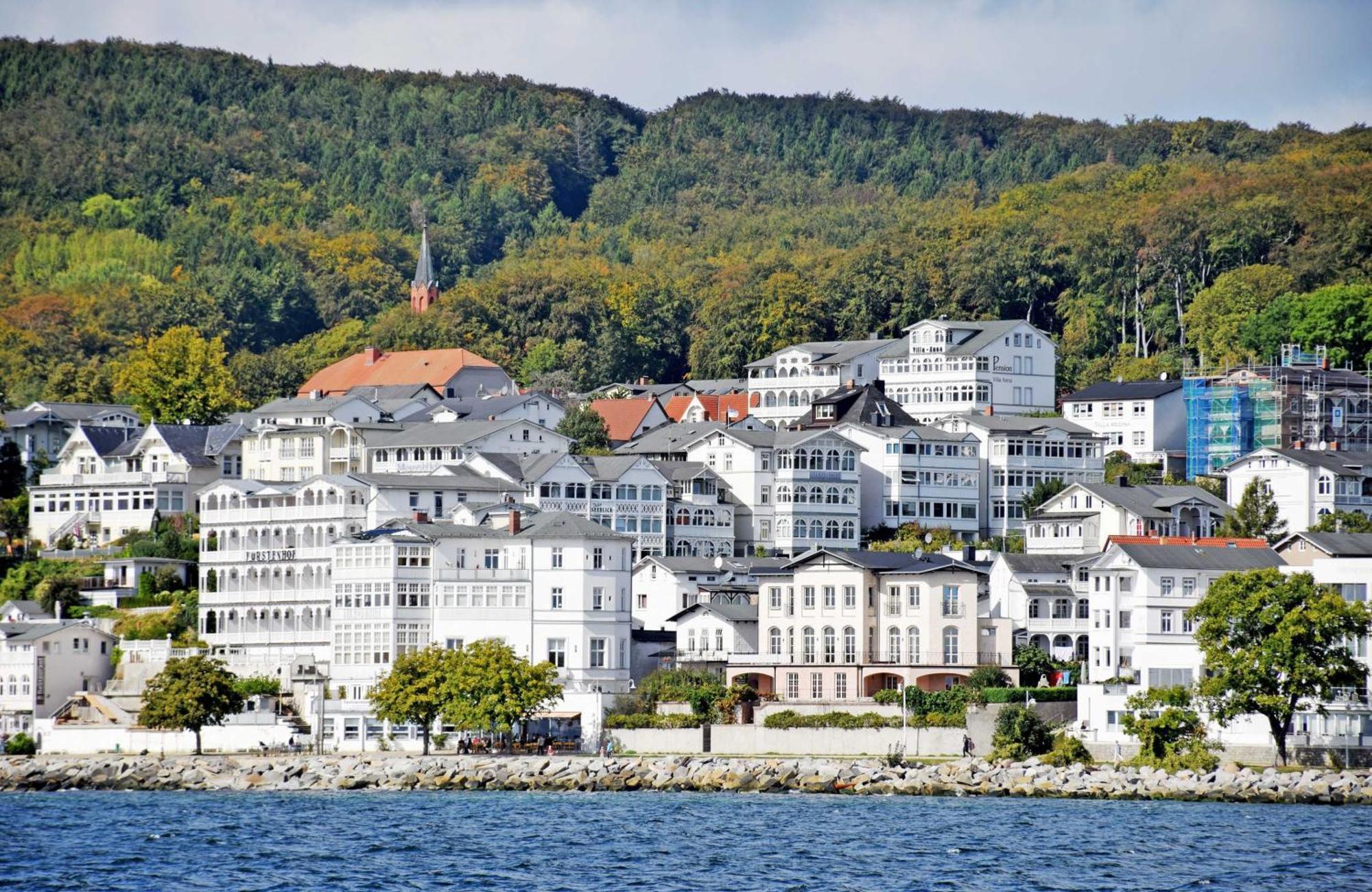 Schoene Ferienwohnungen In Sassnit Sassnitz Exterior foto